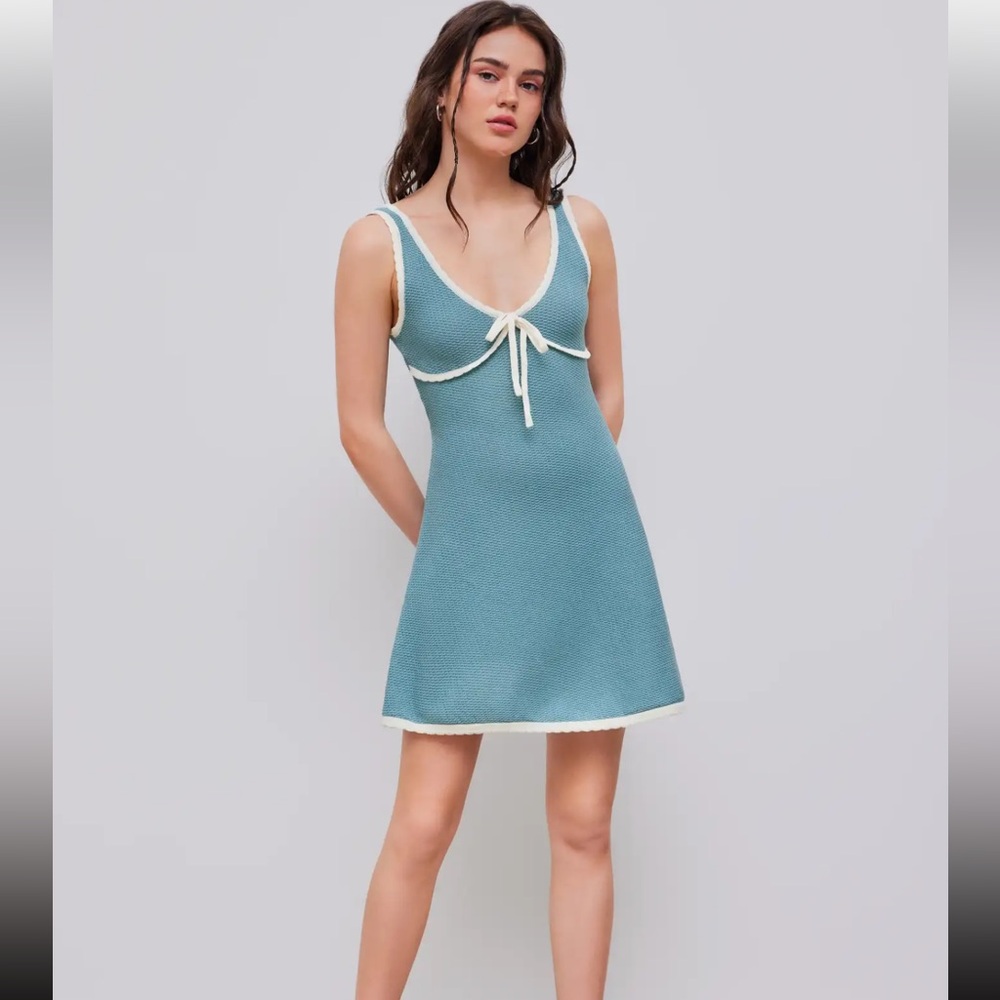 CIDER knitted v-neck solid contrasting mini dress
